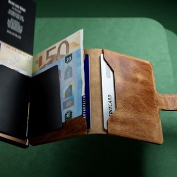 Secrid Premium Mini Wallet Basco Brown