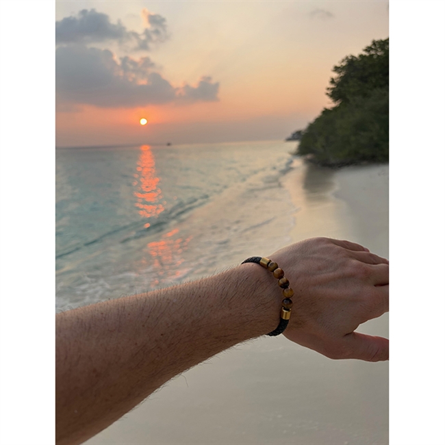 Lækkert læder og tiger eye armbånd.