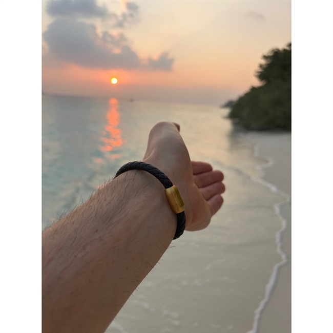 Lækkert læder og tiger eye armbånd.