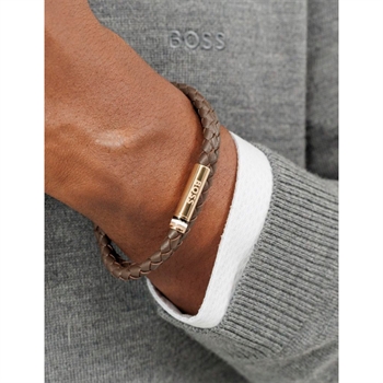 Flot brunt dobbelt læder armbånd fra BOSS.