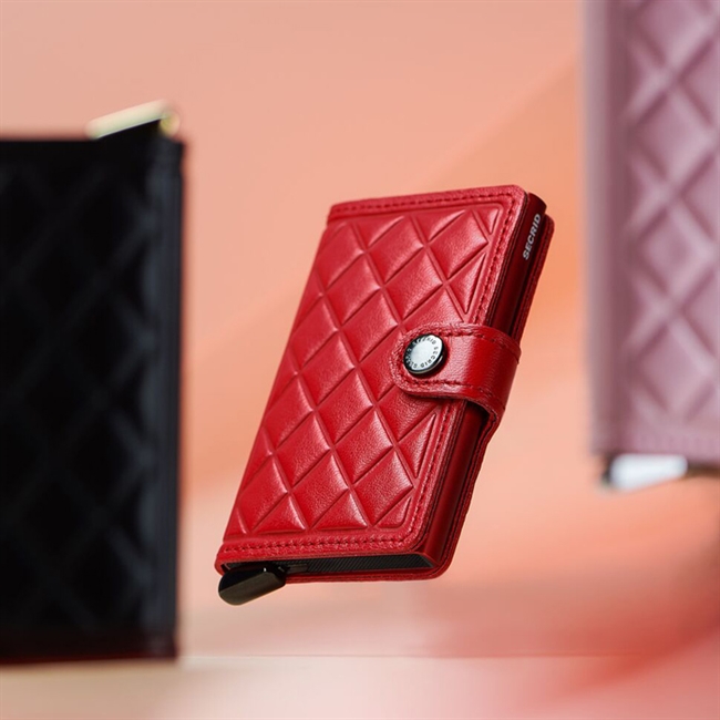 Premium Emboss Red Diamond fra Secrid