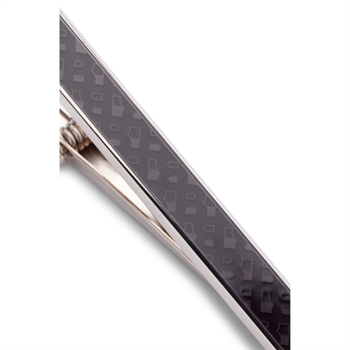Elegant sort BOSS Monogram Slipsenål.