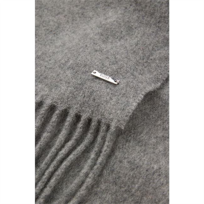 Lækkert BOSS halstørklæde i grå