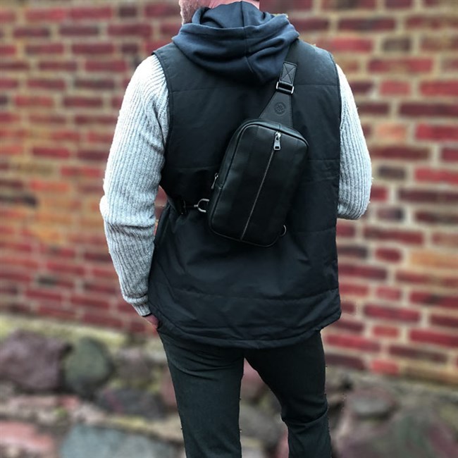 Saddler Erik Rygsæk Sort læder