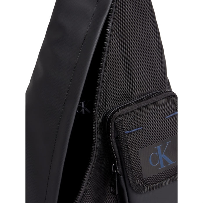 Calvin Klein PARK TRIANGLE SLING Rygsæk