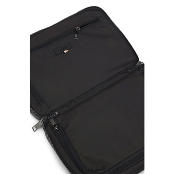 Lækker toilettaske i sort med logo fra BOSS