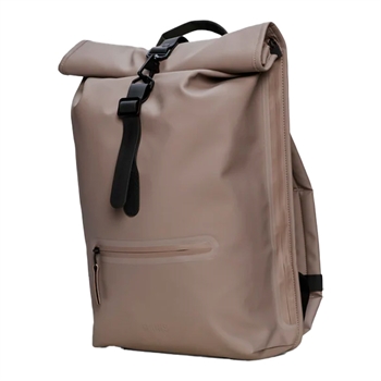 Moderne rolltop rygsæk i brun fra RAINS