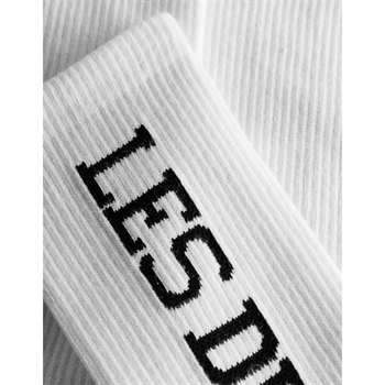 Klassiske hvide tennis sokker med logo fra Les Deux.