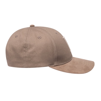 Lækker logo suede cap i brun fra Les Deux.