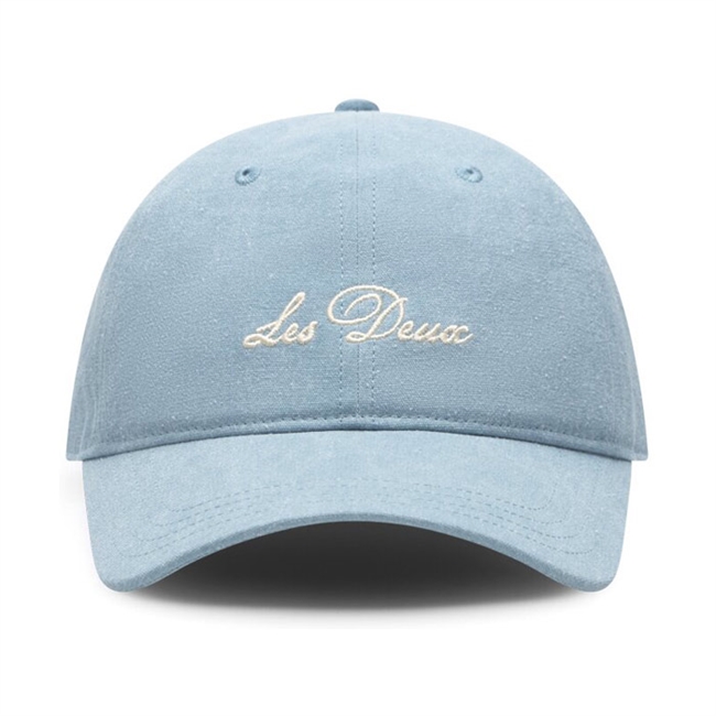 Stilren blå washed garment Les Deux cap