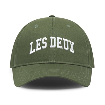 Smart baseball cap i grøn fra Les Deux
