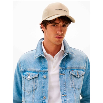 Flot logo cap i beige fra Tommy Hilfiger.