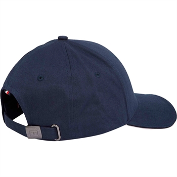 Flot og stilfuld blå cap med lille logo fra Tommy Hilfiger.
