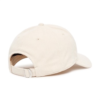 Pæn cap i sand farve fra BOSS med logo