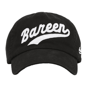 Moderne sort baseball cap med broderet logo detalje i fronten fra Bareen