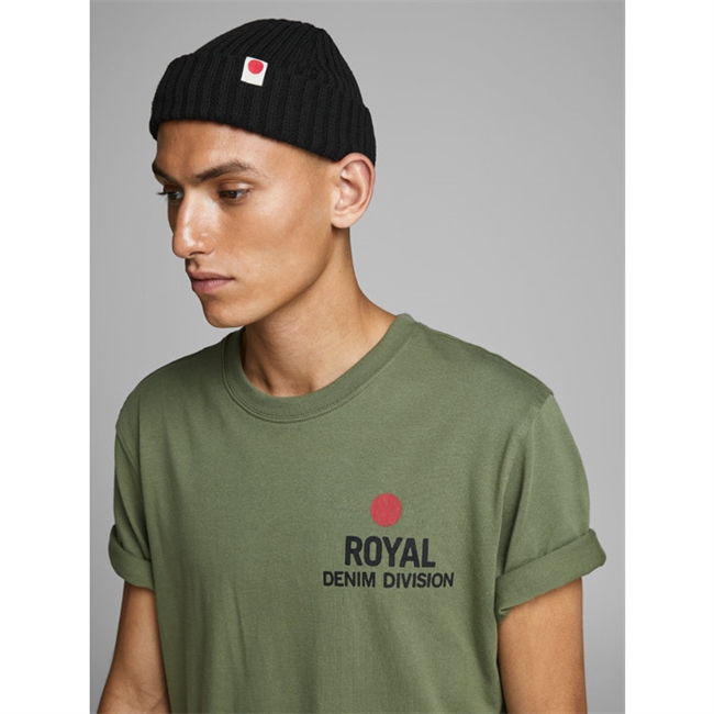 Moderne beanie i sort fra Jack & Jones