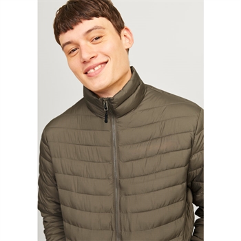 Behagelig smart jakke i grøn fra Jack & Jones