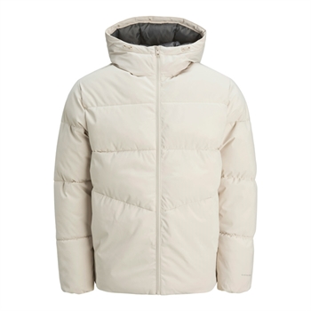 Lækker og behagelig puffer jakke i sand farve fra Jack & Jones