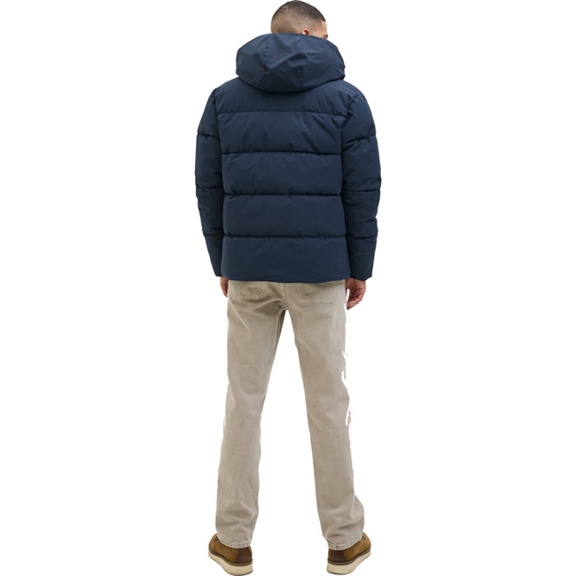 Lækker og behagelig puffer jakke i navy fra Jack & Jones