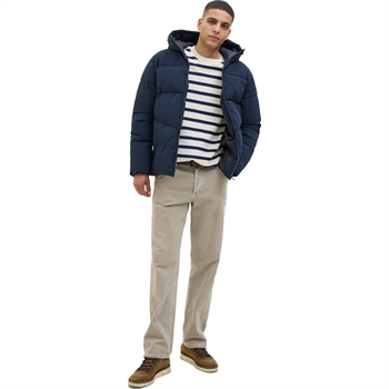 Lækker og behagelig puffer jakke i navy fra Jack & Jones
