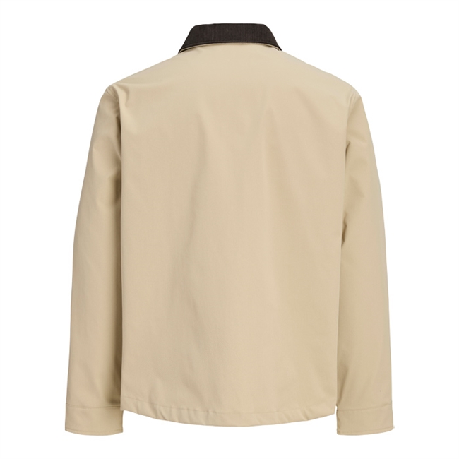 Moderne pæn jakke i en lys sandfarve fra Jack & Jones