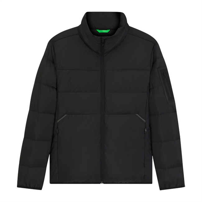 Lækker og behagelig puffer jakke i sort fra BOSS