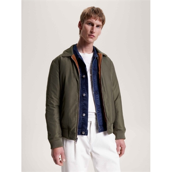 Smart Vendbar Jakke Fra Tommy Hilfiger.