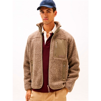 Moderne teddy jakke i brun fra Tommy Hilfiger