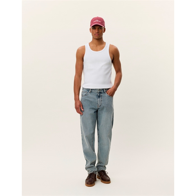 Klassiske stilrene jeans i lyseblå fra Les Deux