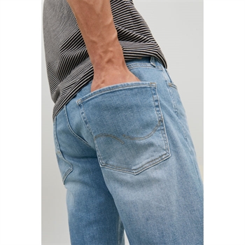 Smarte lyseblå jeans fra Jack & Jones 