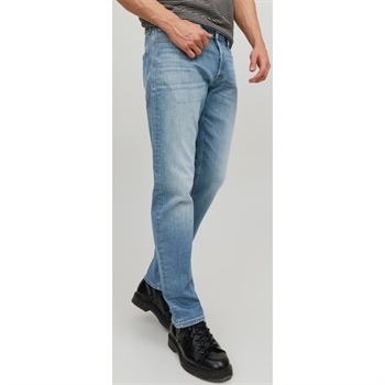 Smarte lyseblå jeans fra Jack & Jones 