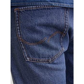 Smarte relaxed fit jeans i blå fra Jack & Jones 