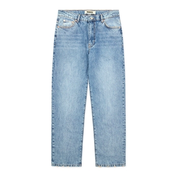 Moderne loose fit jeans i lyseblå fra Woodbird