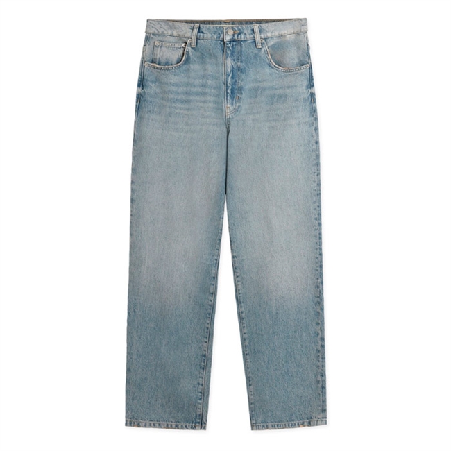 Moderne relaxed fit jeans i støvet blå fra Woodbird
