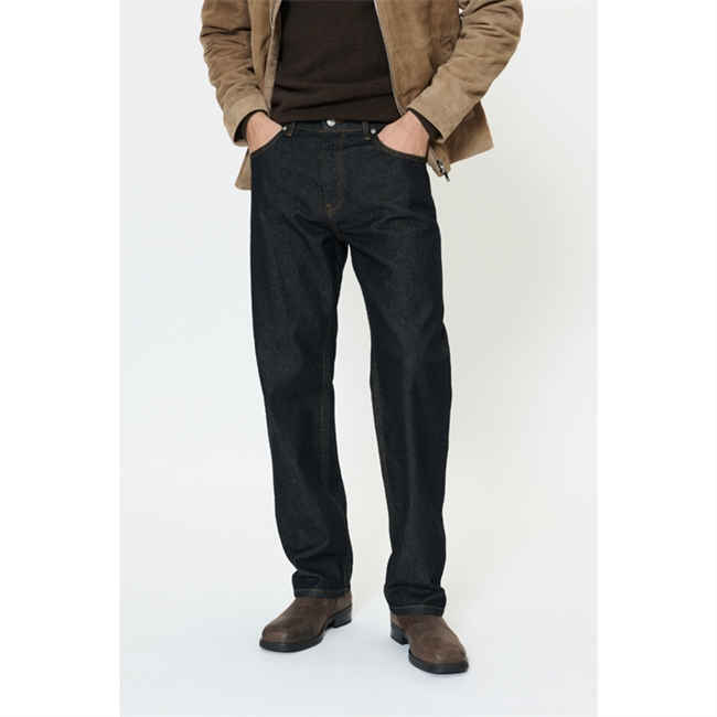 Moderne mørkeblå jeans i loose fit fra Matinique