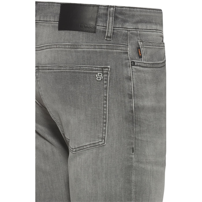 Flotte og klassiske jeans i grå fra BOSS