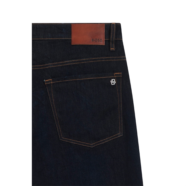 Klassiske mørkeblå jeans i regular fit fra BOSS