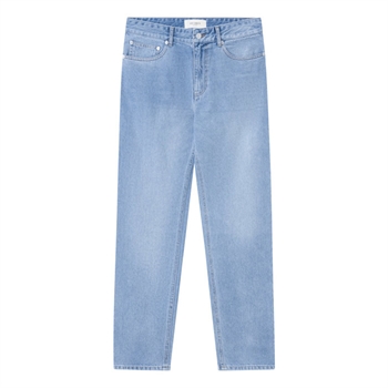 Brede og smarte lyse blå jeans fra Les Deux.