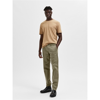 Sandfarvet stretch chinos fra Selected