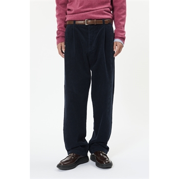 Moderne pleat bukser i navy fra Matinique