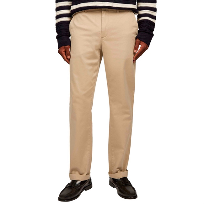 Klassiske Beige straight fit chino bukser fra Tommy Hilfiger