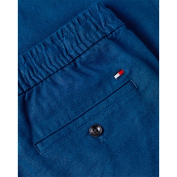 Flotte blå relaxed tapered fit hørbukser fra Tommy Hilfiger