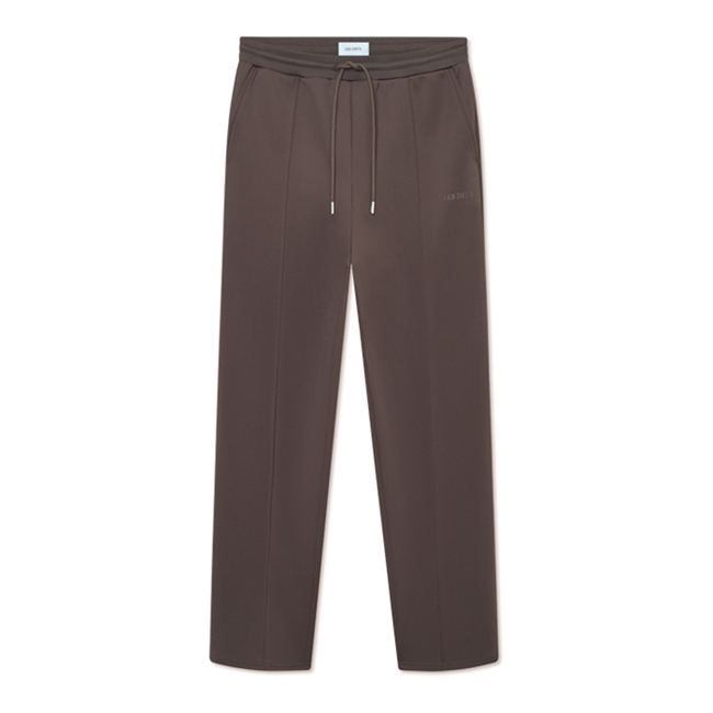 Smarte mørke brune track sweatpants fra Les Deux