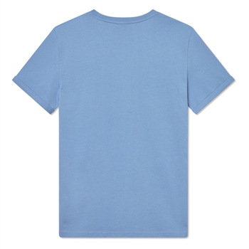 Klassisk lyseblå t-shirt med logo på brystet fra Les Deux
