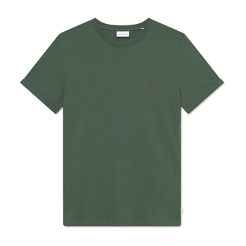 Klassisk grøn t-shirt med logo på brystet fra Les Deux