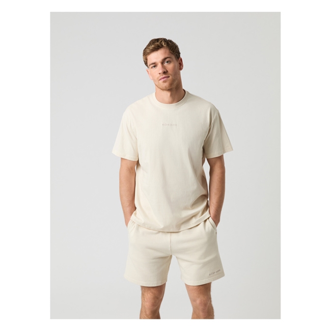 Klassisk sandfarvet t-shirt fra Björn Borg med logo