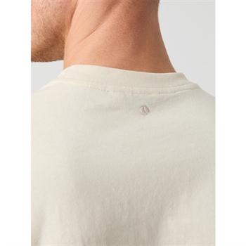 Klassisk sandfarvet t-shirt fra Björn Borg med logo