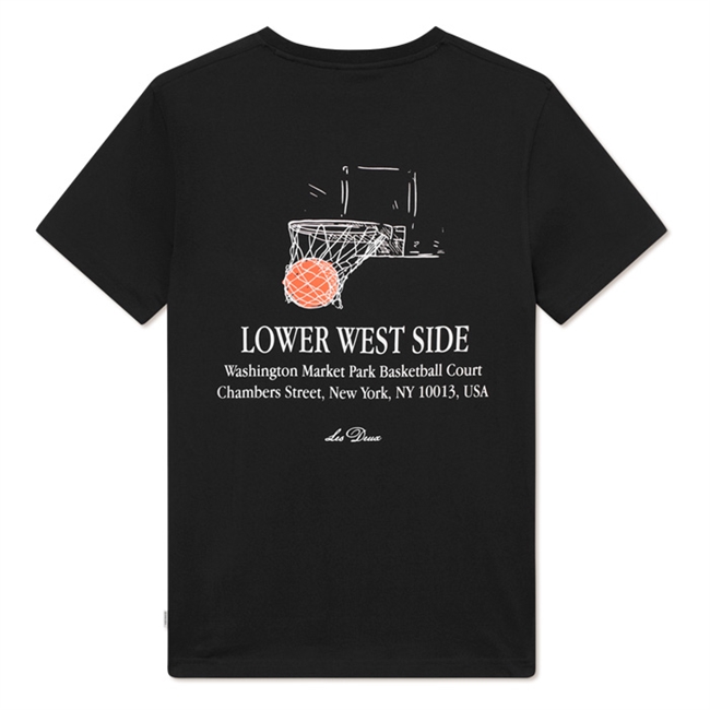 Moderne sort t-shirt fra Les Deux med grafisk print på ryggen