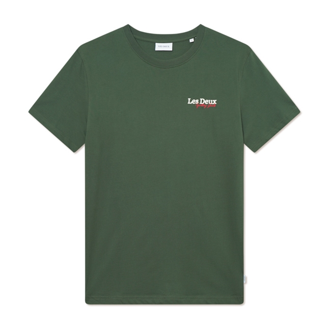 Stilren grøn t-shirt med ikonisk logo på brystet fra Les Deux