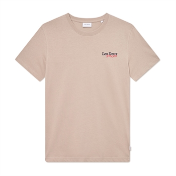 Stilren beige t-shirt med ikonisk logo på brystet fra Les Deux